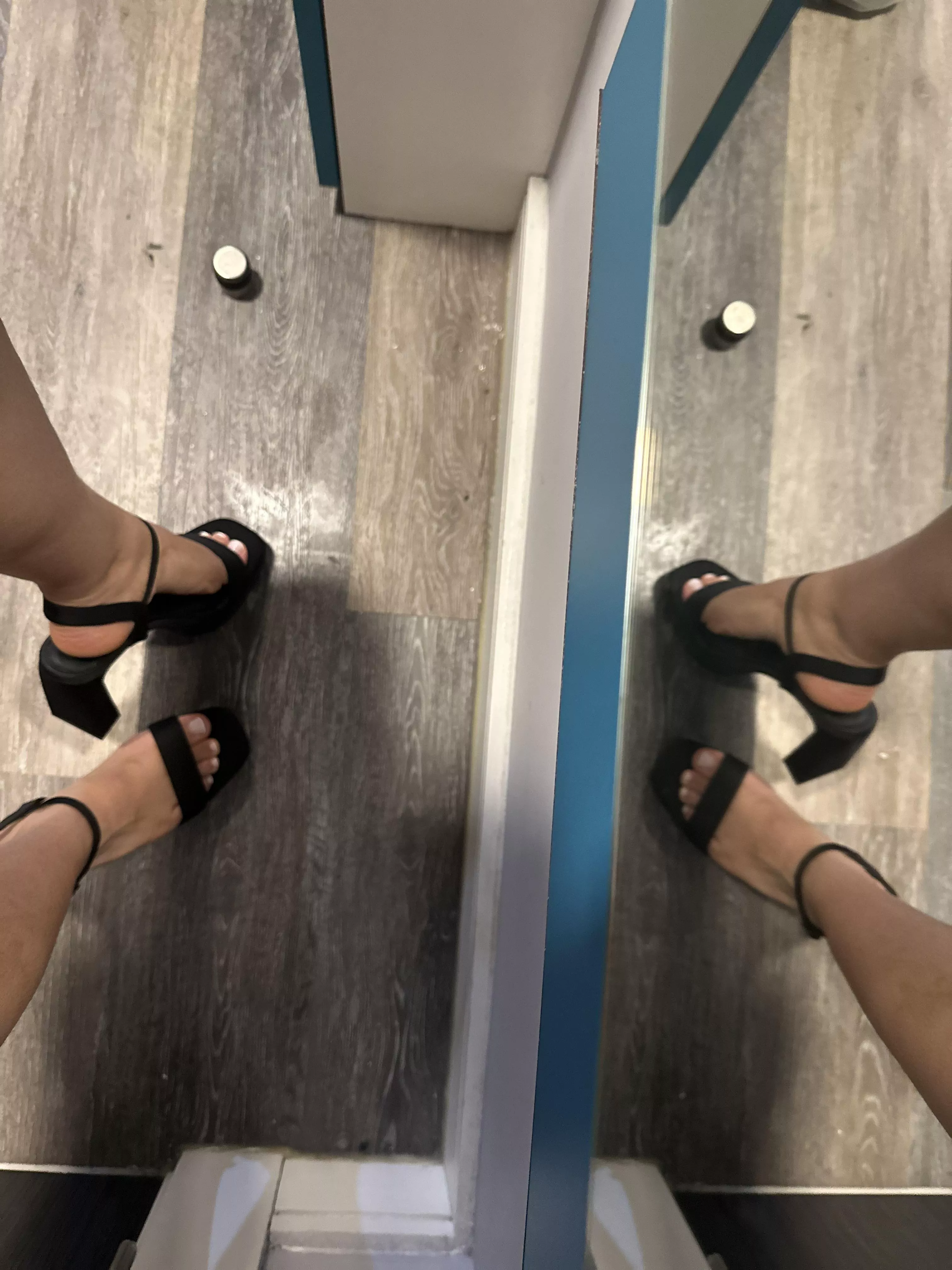 Caught you staring🤭