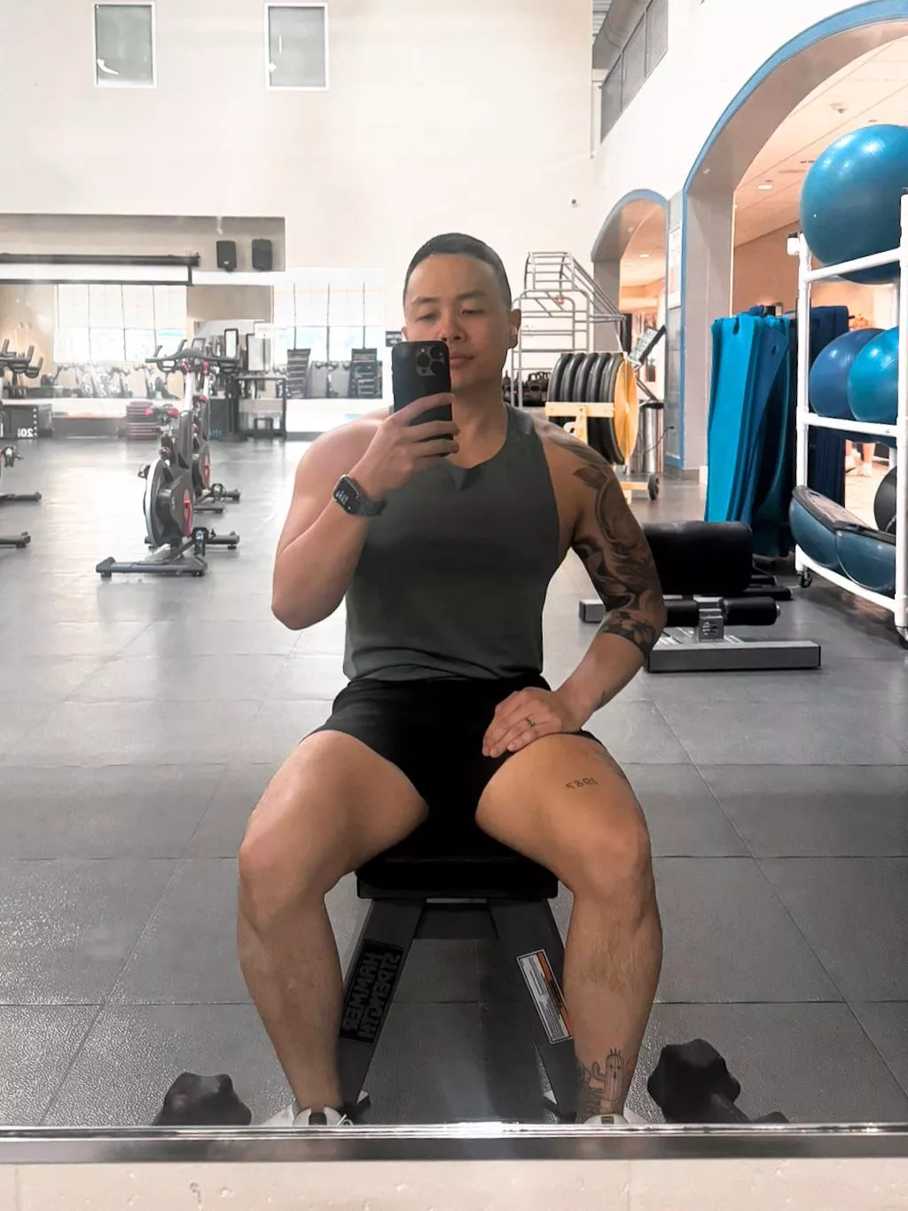 Chest and tris day. Add me on snap - notsaintlorenzo