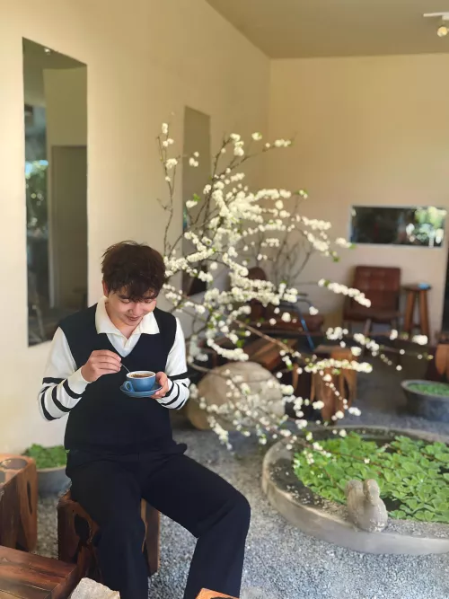 Could we go on a coffee date? 