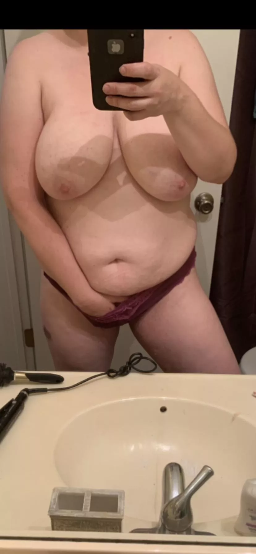 Cum on my body while I touch myself. 