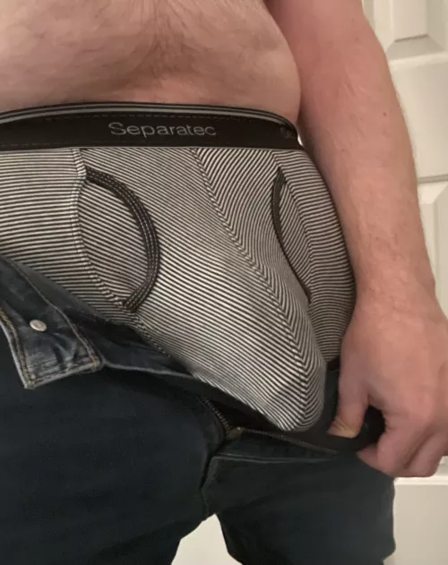 Do the stripes make me look bigger? (39)