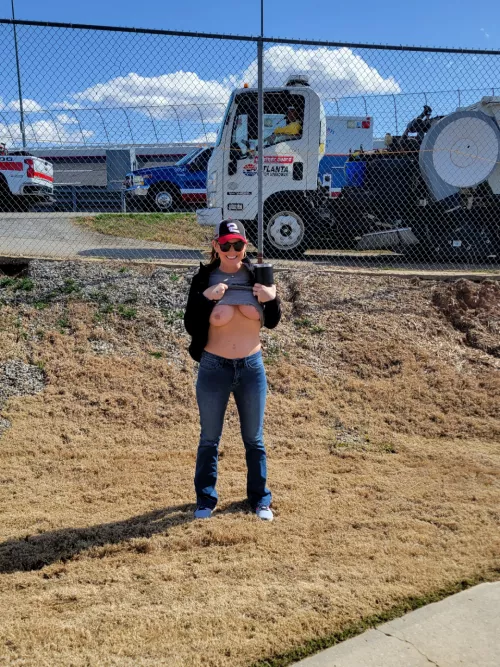 Don't worry I turned around to give him a glance. 