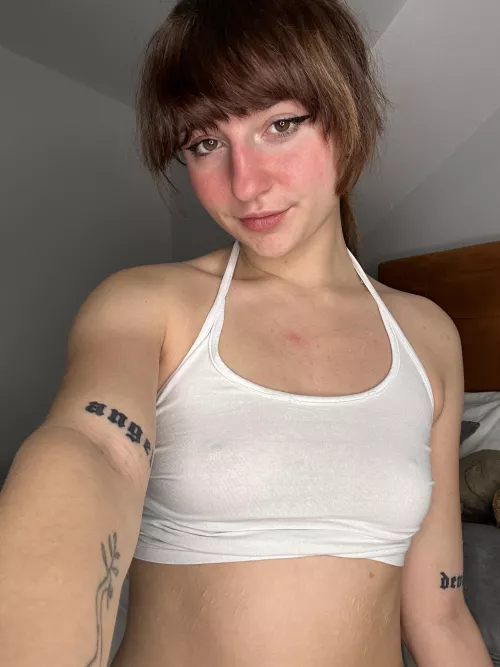 Everyone stares at me in highschool