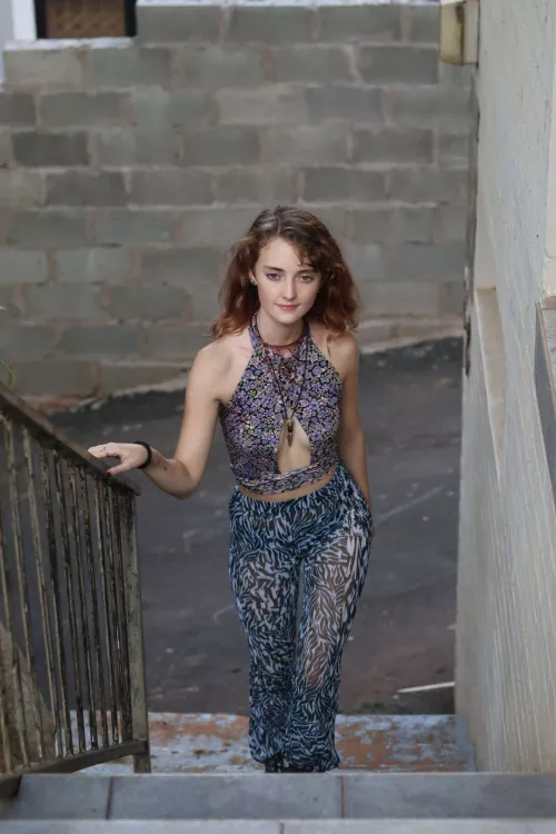 feel super classy walking these urban stairs babe F18