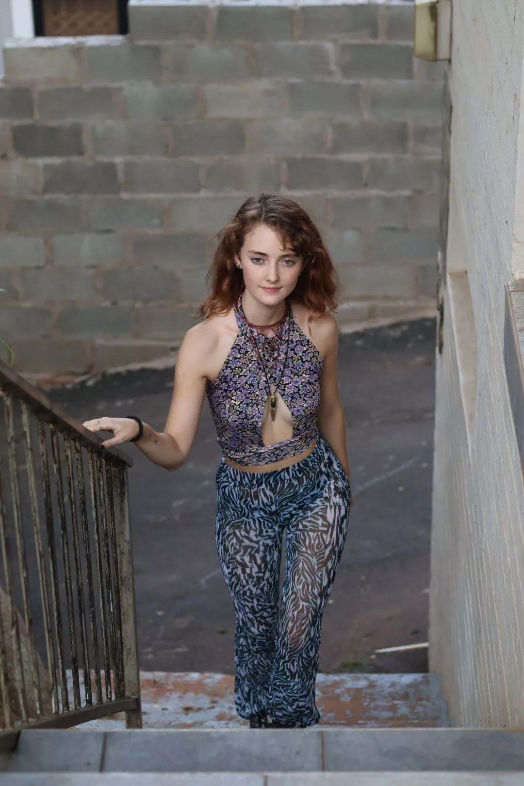 feel super classy walking these urban stairs babe F18