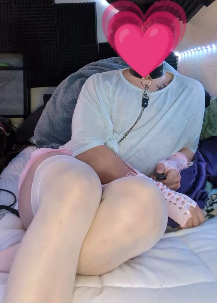 First post here ,how does my outfit look?(OC) 