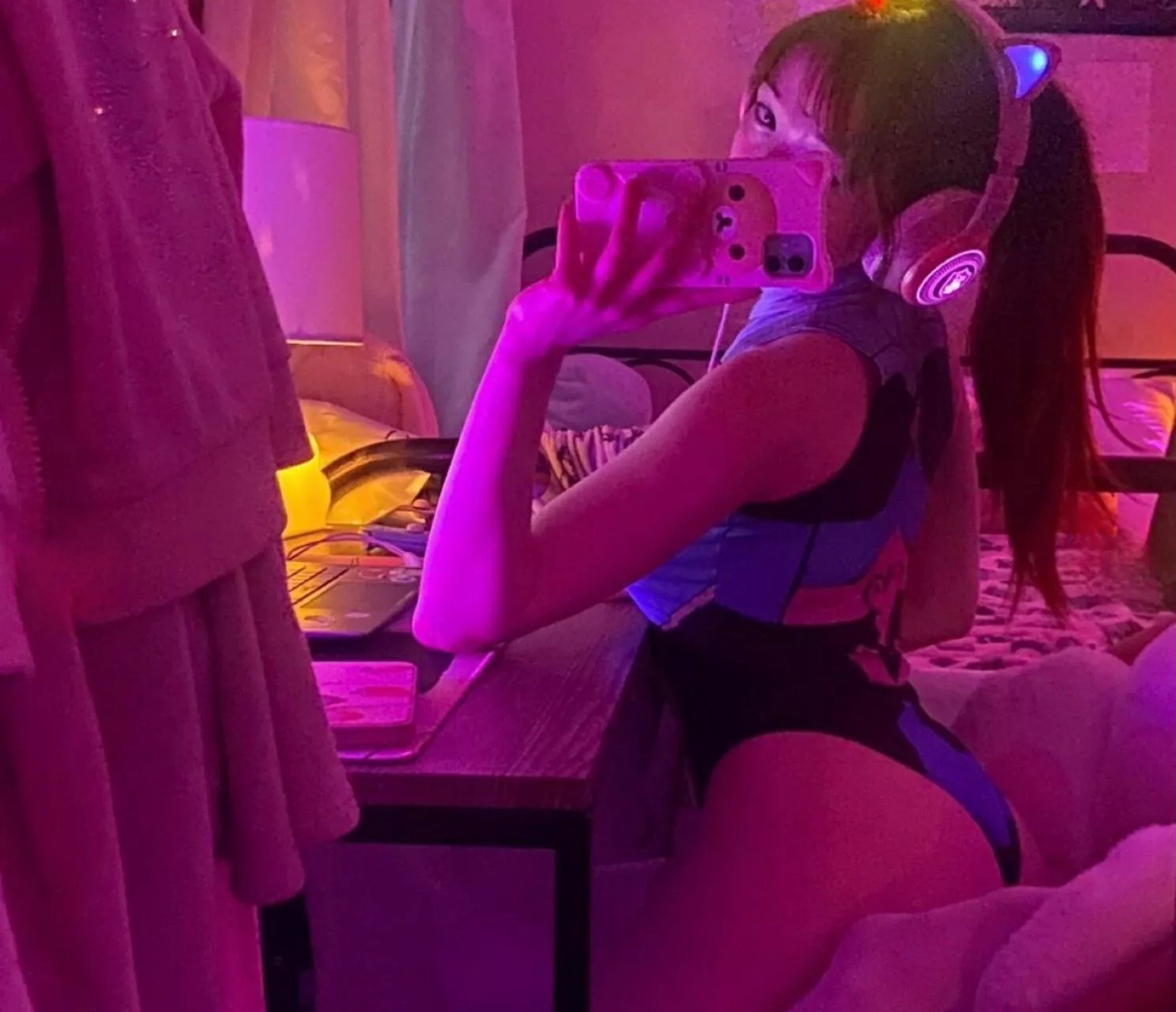 Have another and better DVA piccy🤭🩷