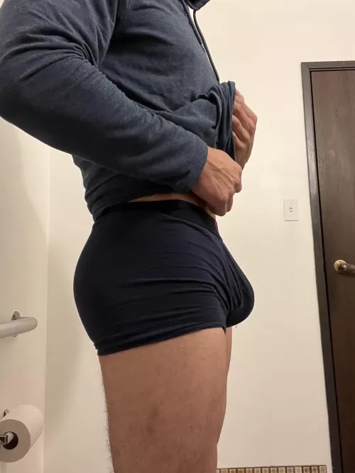 How’s my side bulge? 