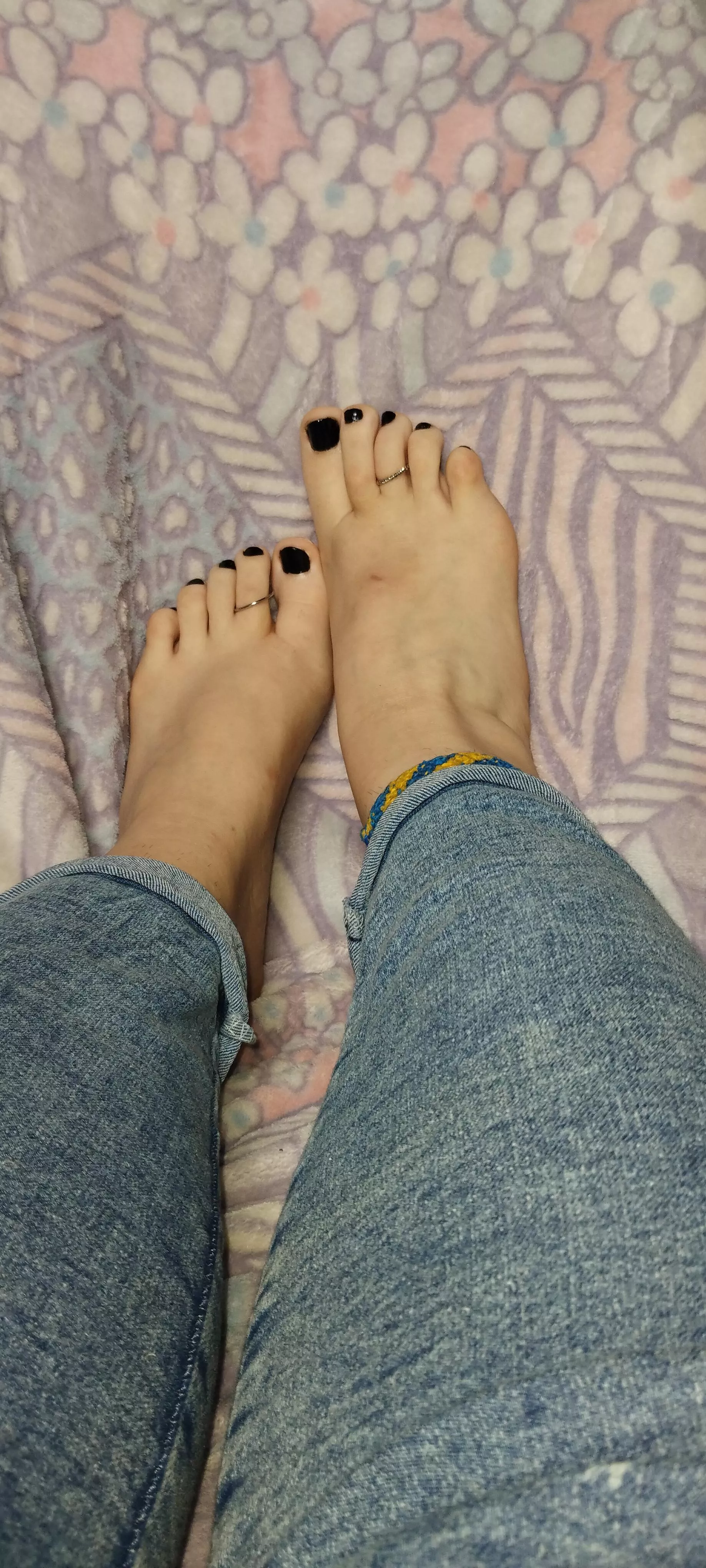 I think you'll have a lot of fun sucking my toes. 