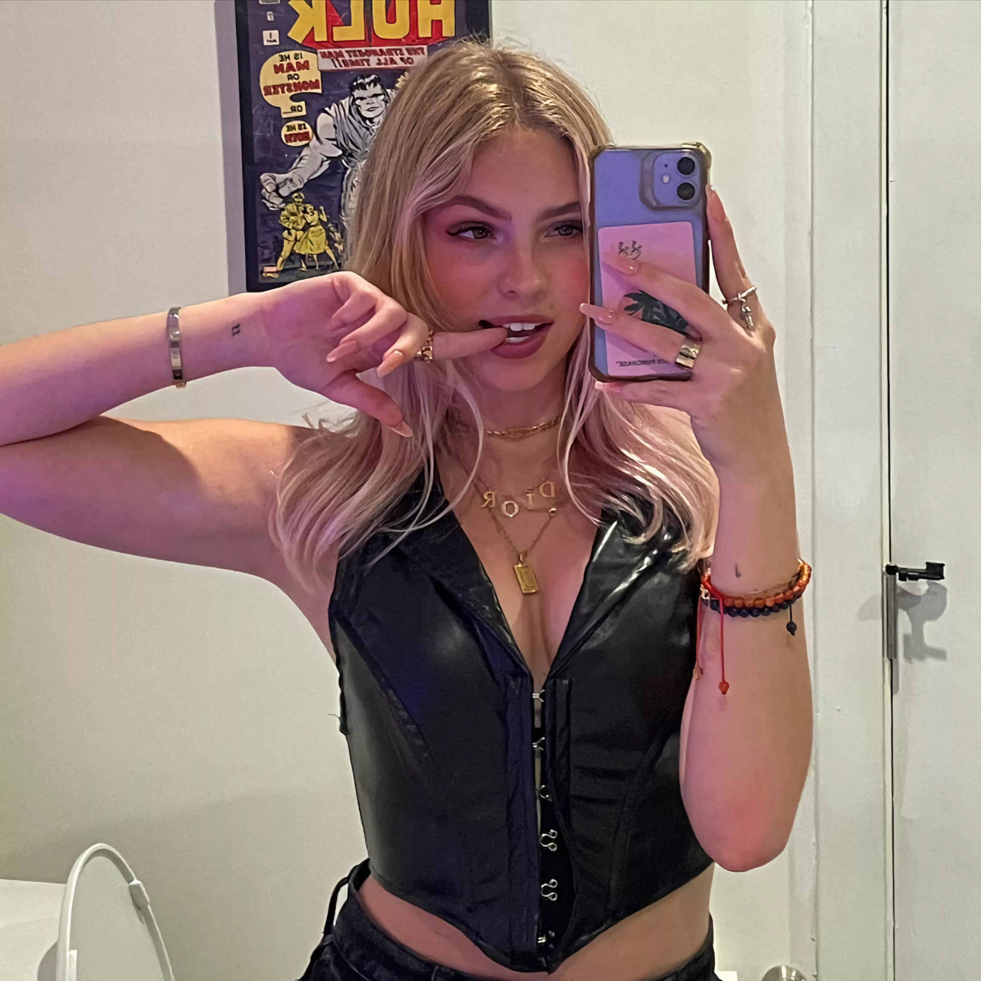 JJ in Leather Corset 🖤