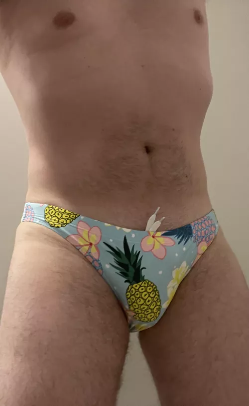 Like the new print?!🍍