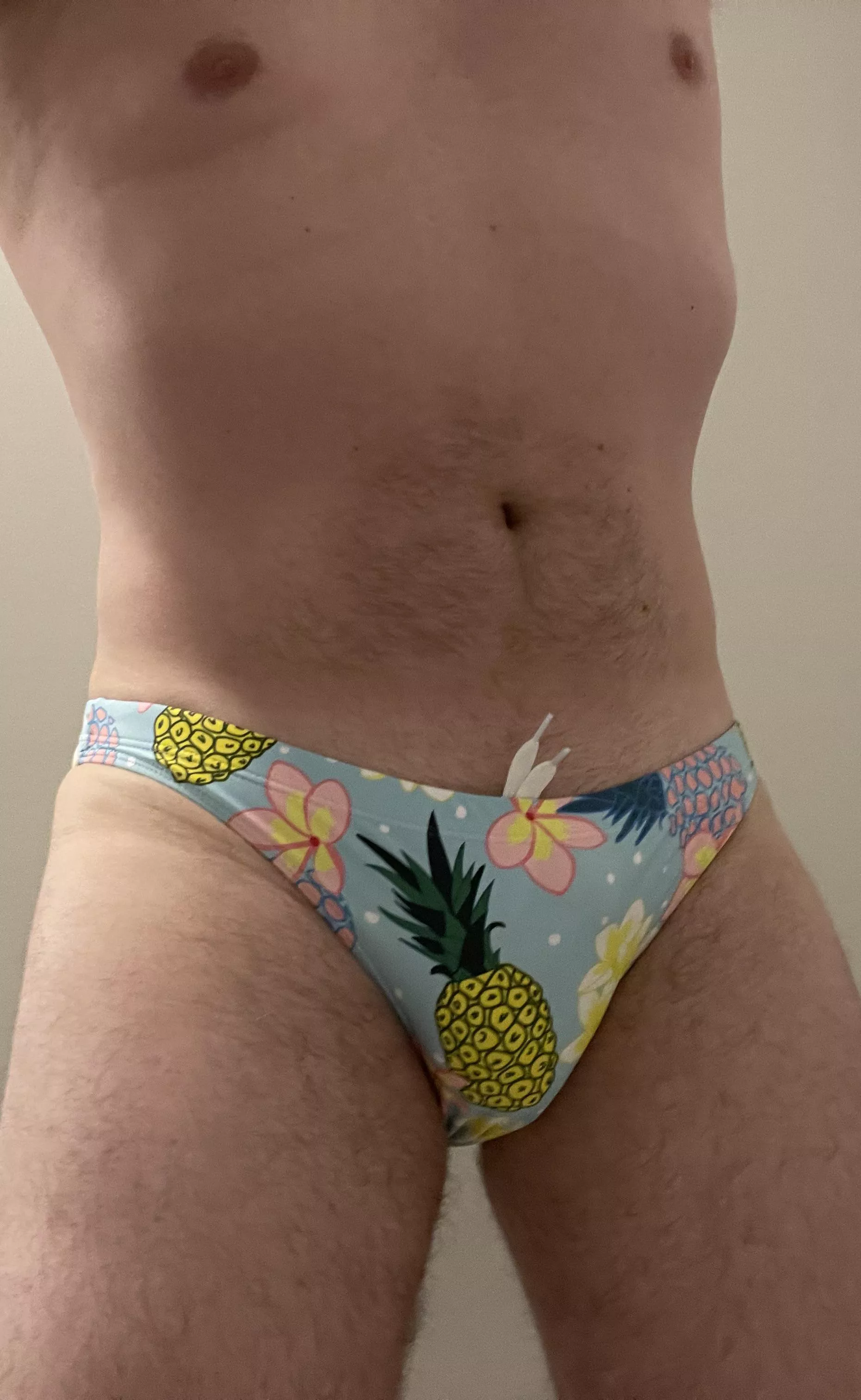 Like the new print?!🍍