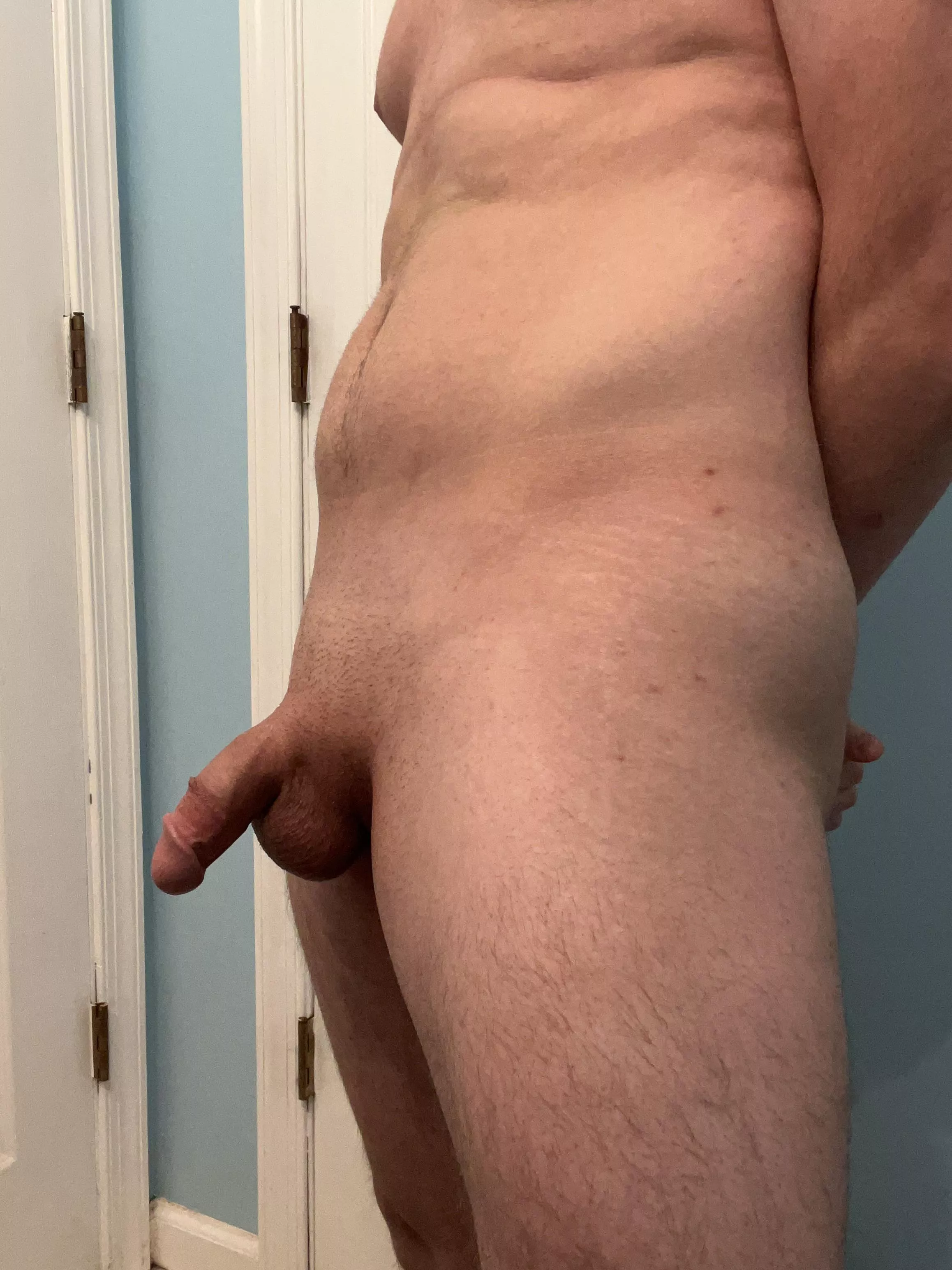 My cock needs a mouth🥵