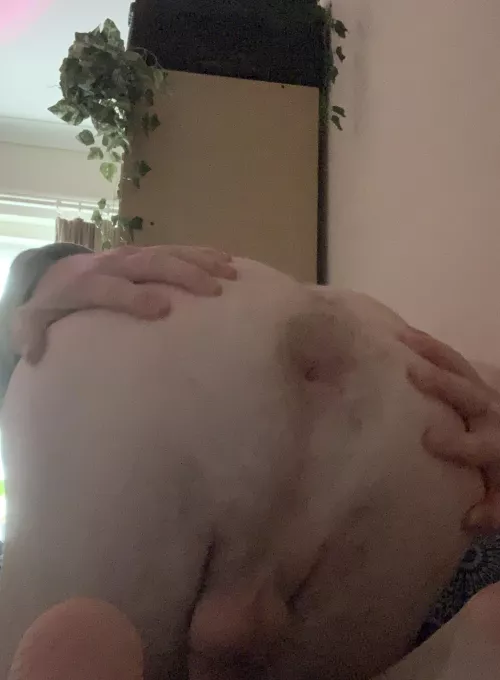 Need a cock to fill my tight hole