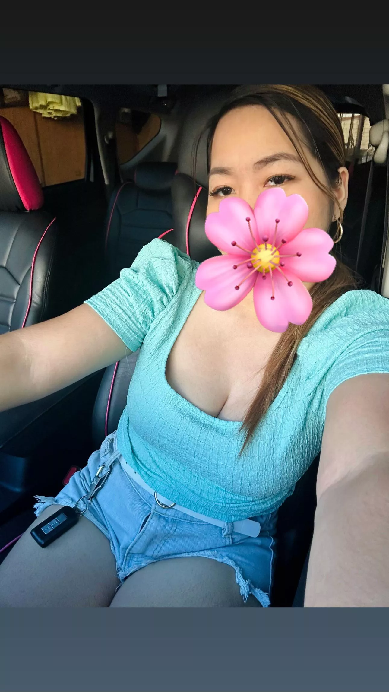 Quickie mancom meeting with this out[f]it? Why not??? 😜