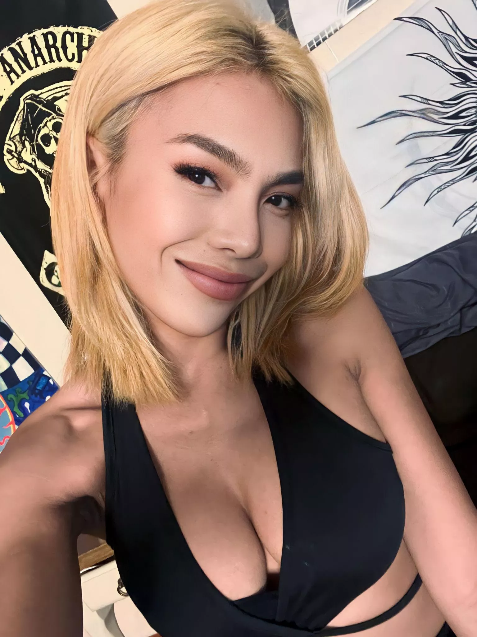 Raising the temperature, ready to feel the heat? 😈😘🔥