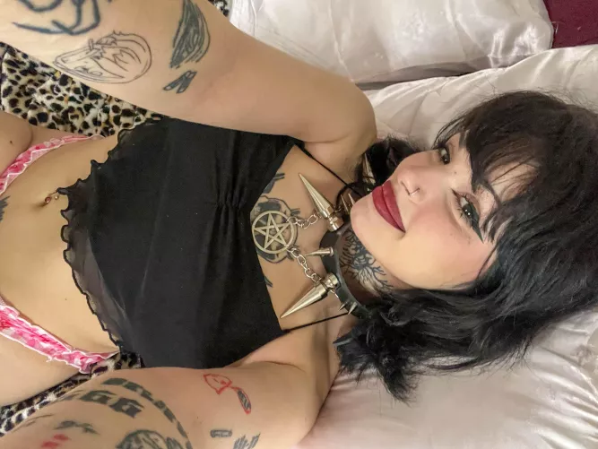 Someone please take me to see Pierce The Veil