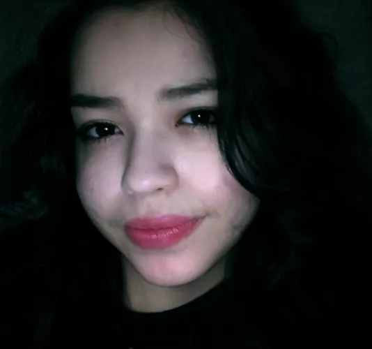 Too glam to give a damn 