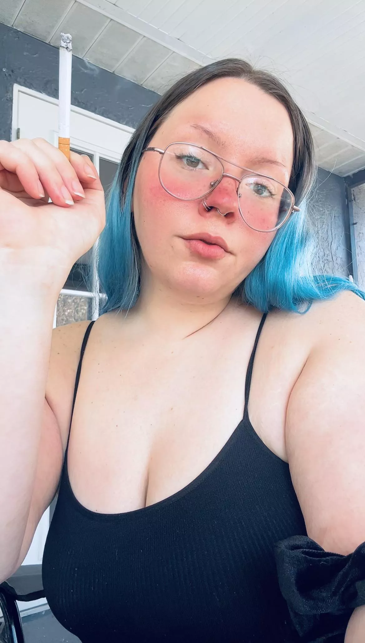 What a beautiful day to smoke away 🚬☀️