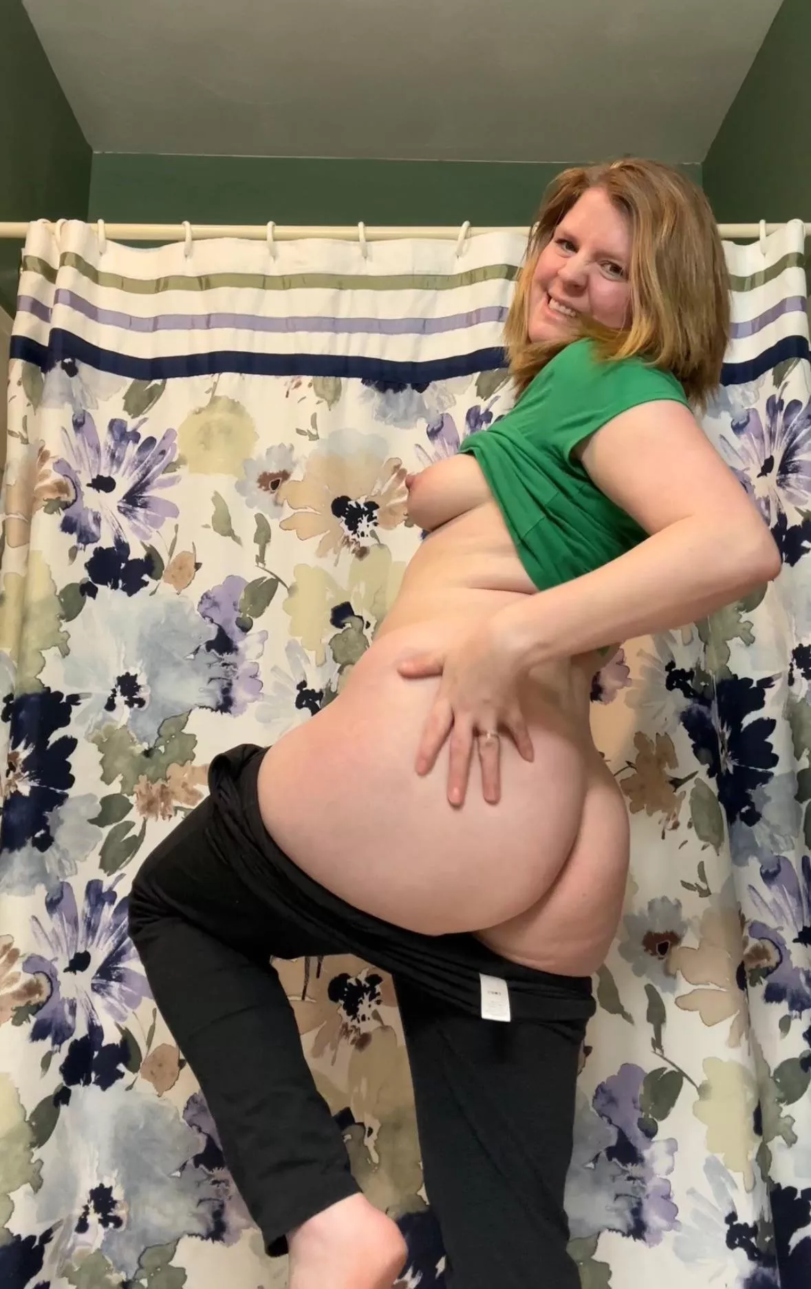 Who’s working today, I don’t wanna go