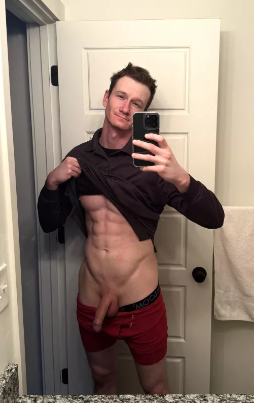 Woke up ready to go 😏