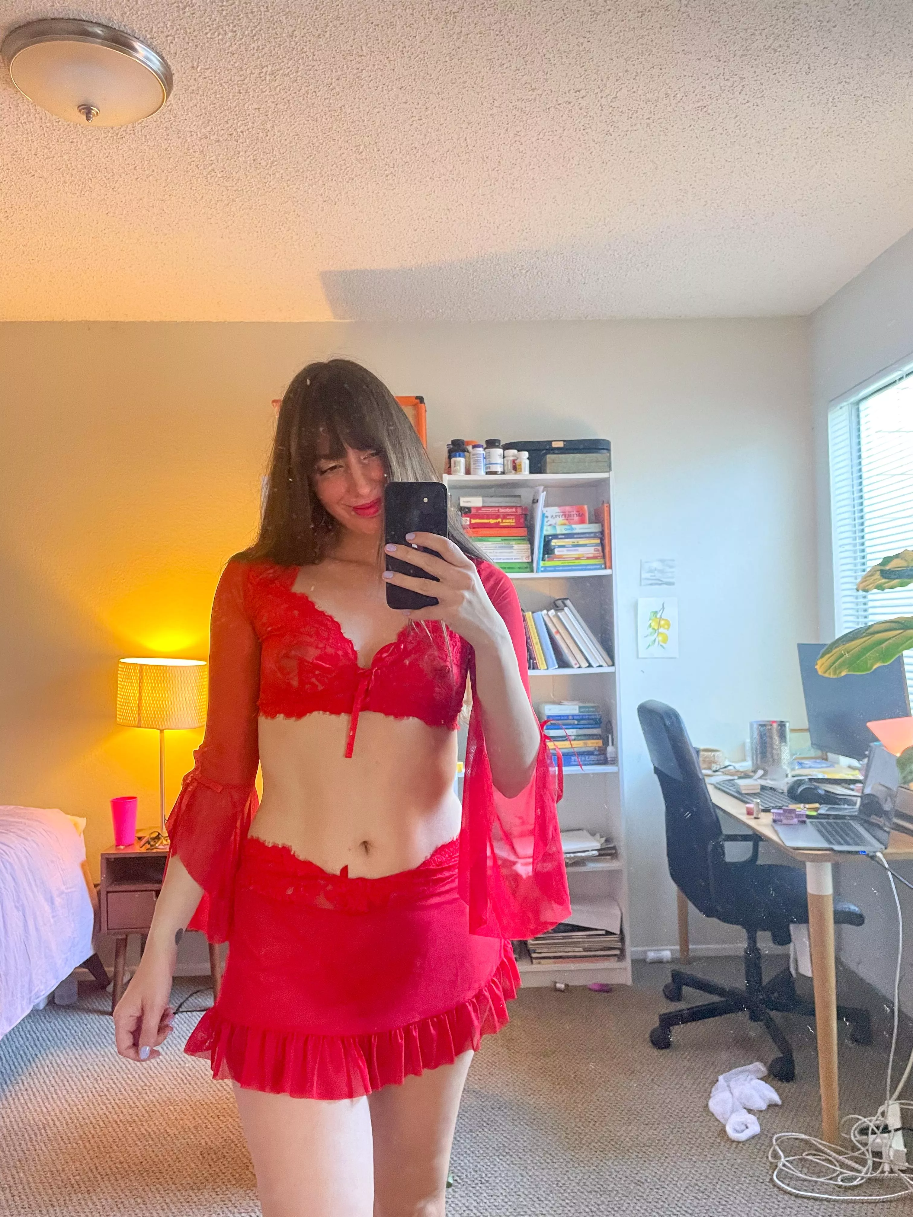 your sunday snack has arrived