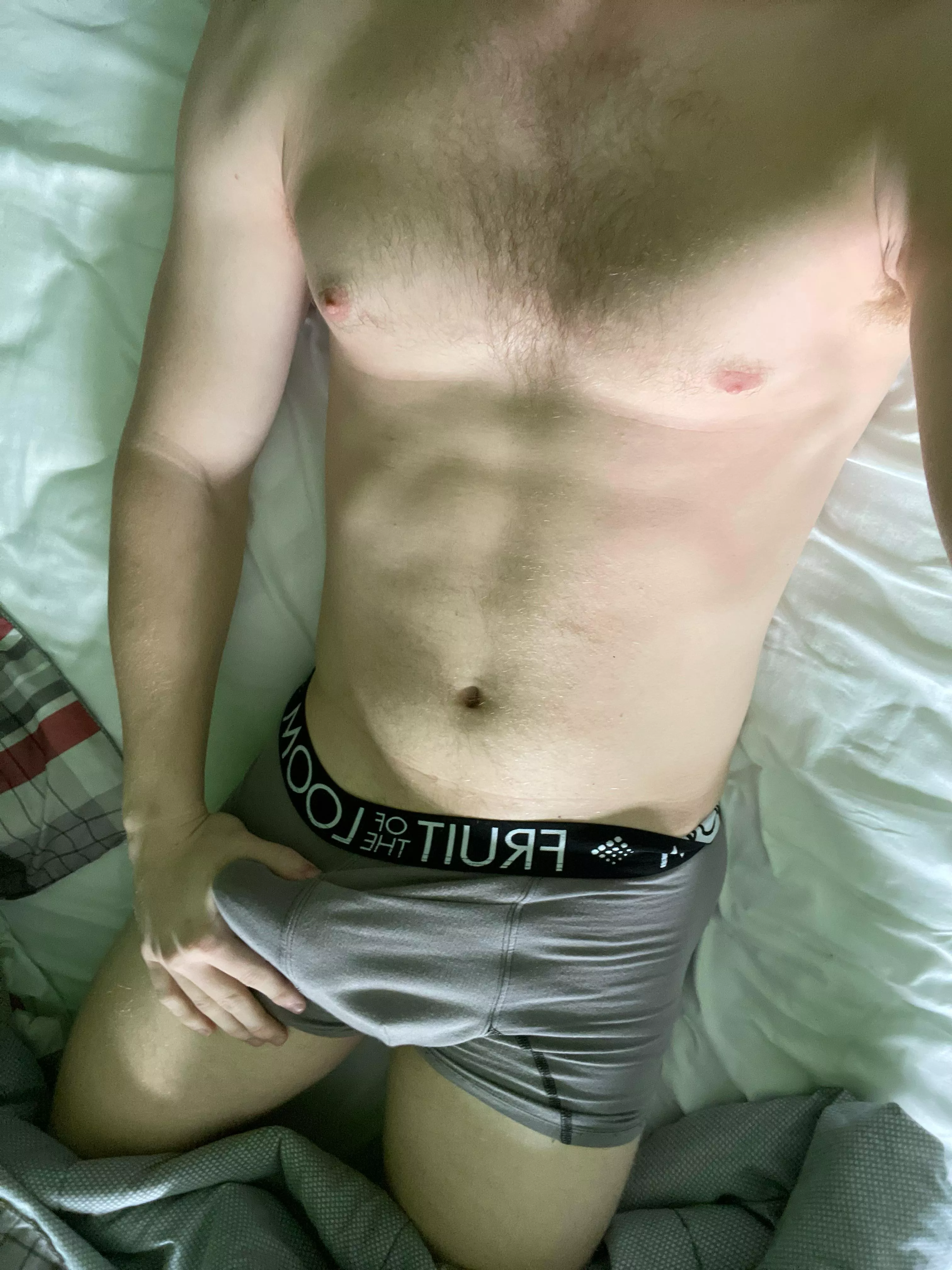 23 straight dude for older dl dads dm me