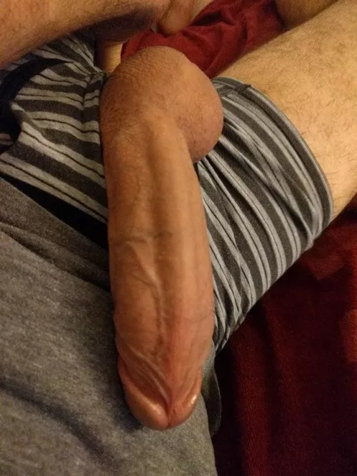 [27] Horny, any other hung guys around?
