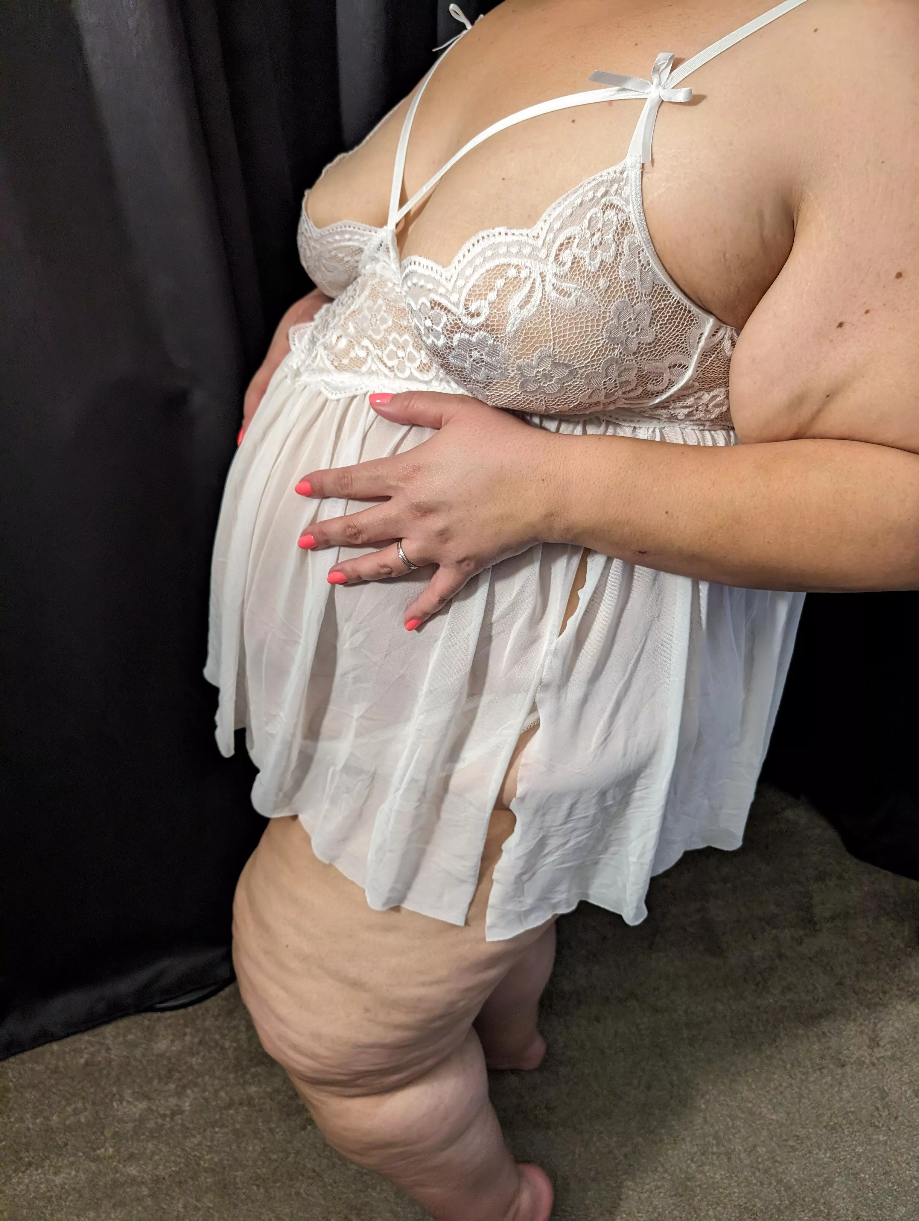 Ate so much before taking this picture, I look pregnant from the bloat!