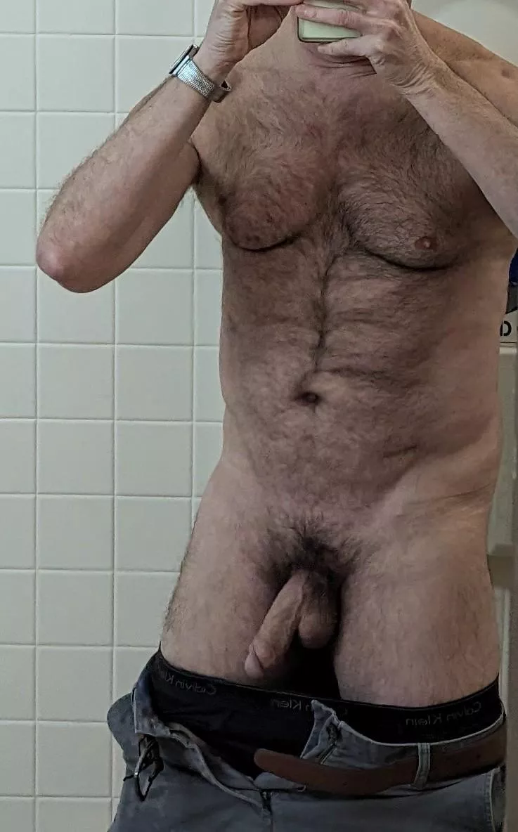 Can't seem to keep the hair under wraps 