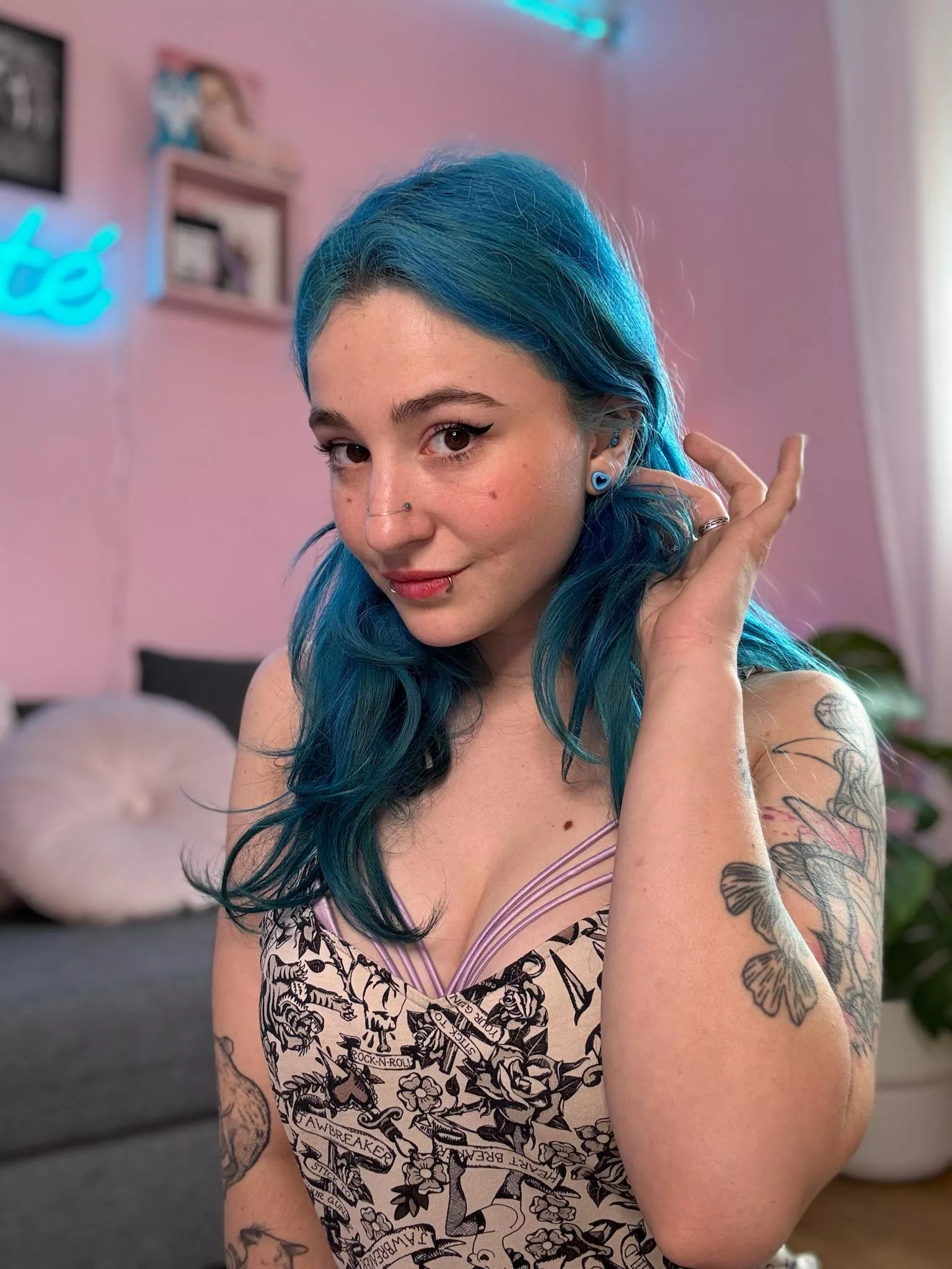 Do you like it when a girl is making the first step? 