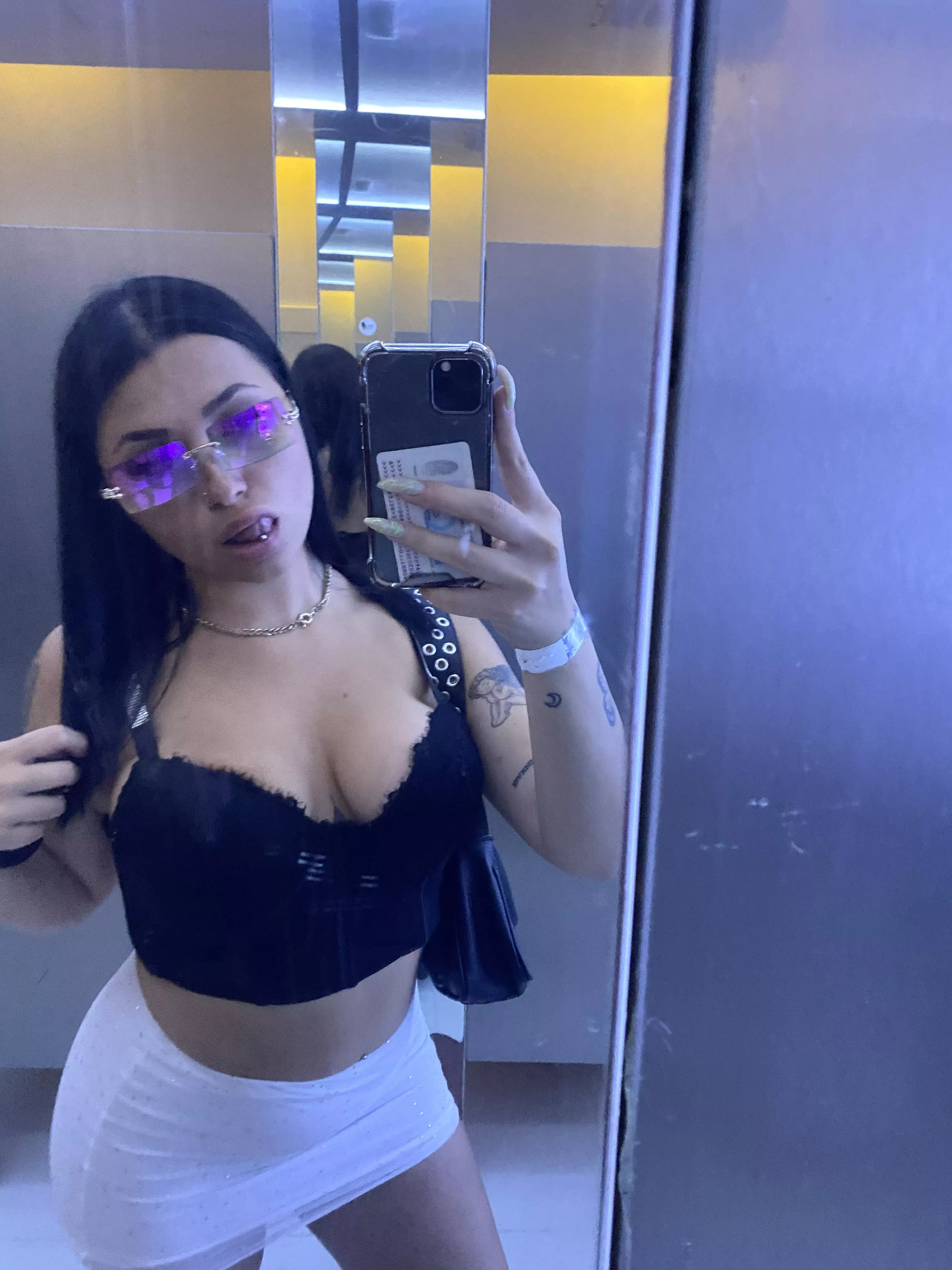 Does my 19yo body look good in this?