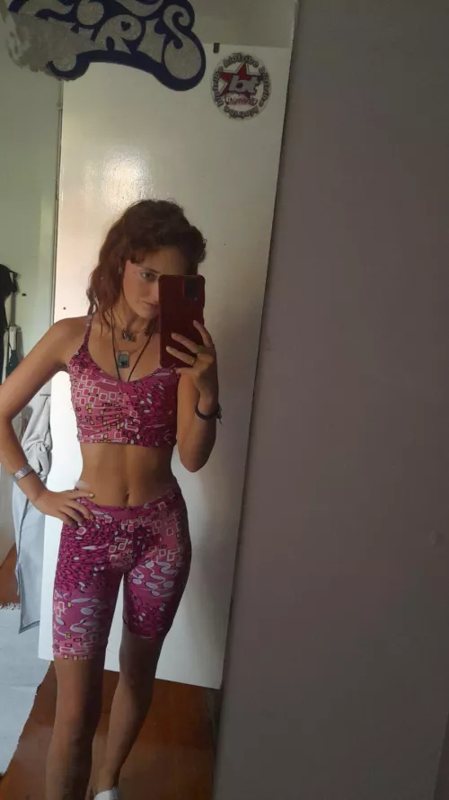 feeling all cute and flirty in my pink vibe today F18