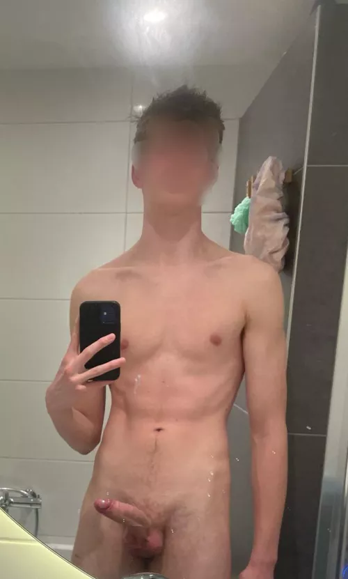 First post here (18y/o)