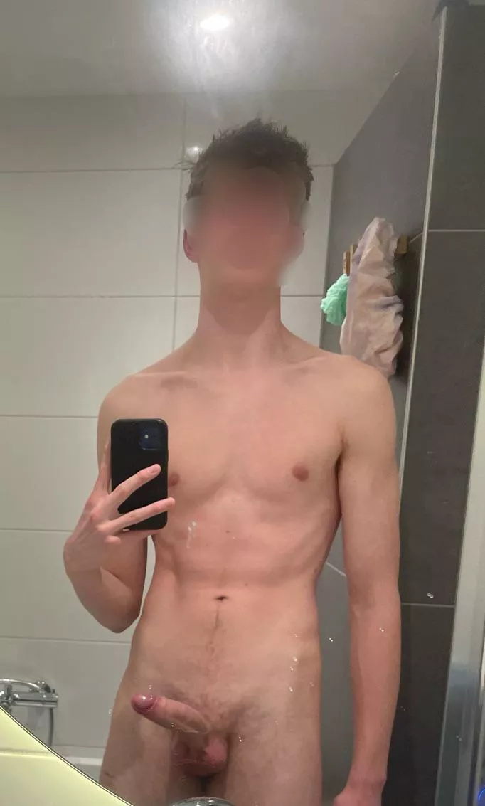 First post on this community 😅( I’m 18y/o)