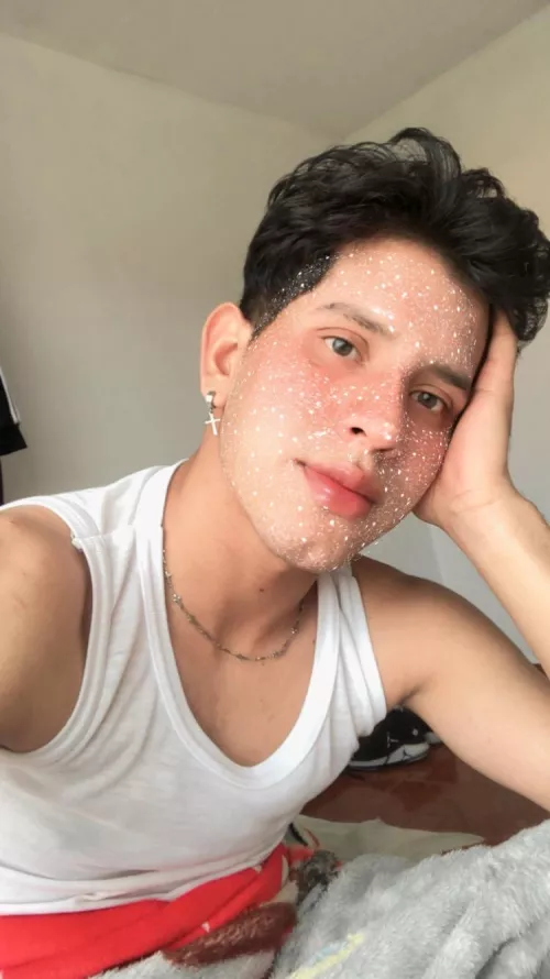 Hello, I'm 21 and I'm from Venezuela!