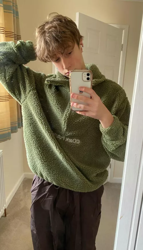 hey need new ppl to talk to:)) (16m)