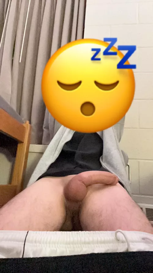 Hmu and get me hard