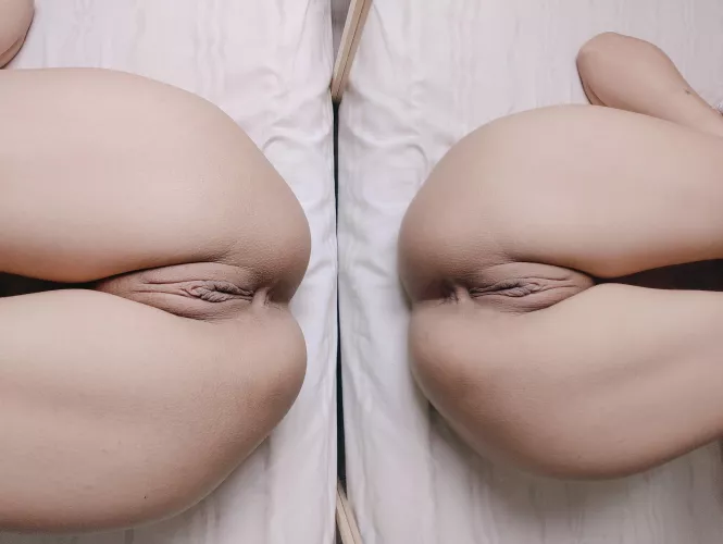 i hope this mirror photos of my ass and pussy could stop you from scrolling [f]