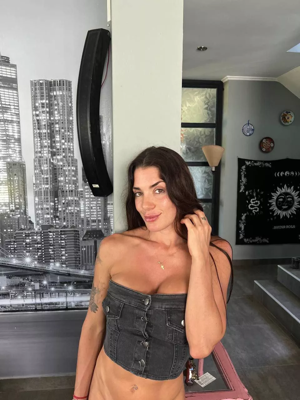 i just bought this top, hope it looks good on me