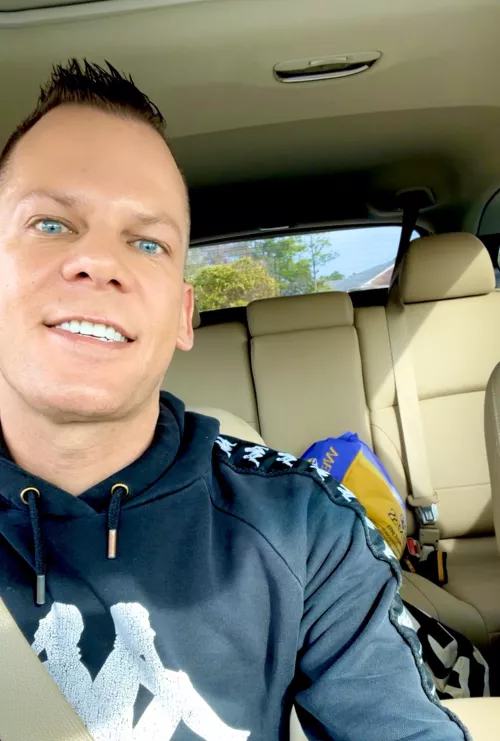 I just turned 43 yesterday. Amid the egregious amount of grief and loss I’ve experienced the last three years—I’m finally becoming more confident (yet so scared to post here—eeeek). Cheers 🍻!