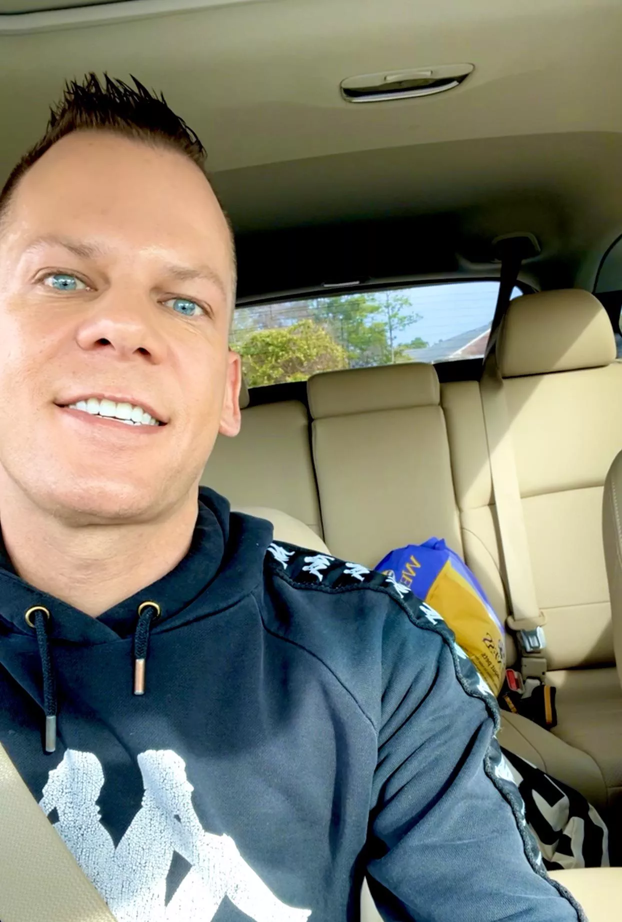 I just turned 43 yesterday. Amid the egregious amount of grief and loss I’ve experienced the last three years—I’m finally becoming more confident (yet so scared to post here—eeeek). Cheers 🍻!