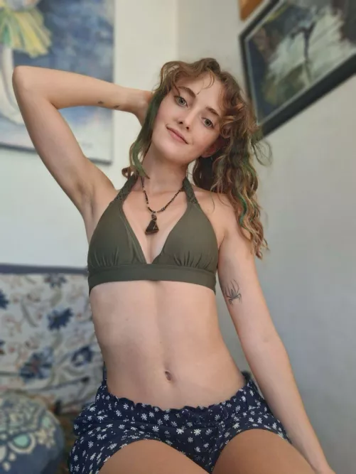 im lady luck, need my charm charm brb lounging rn. F18