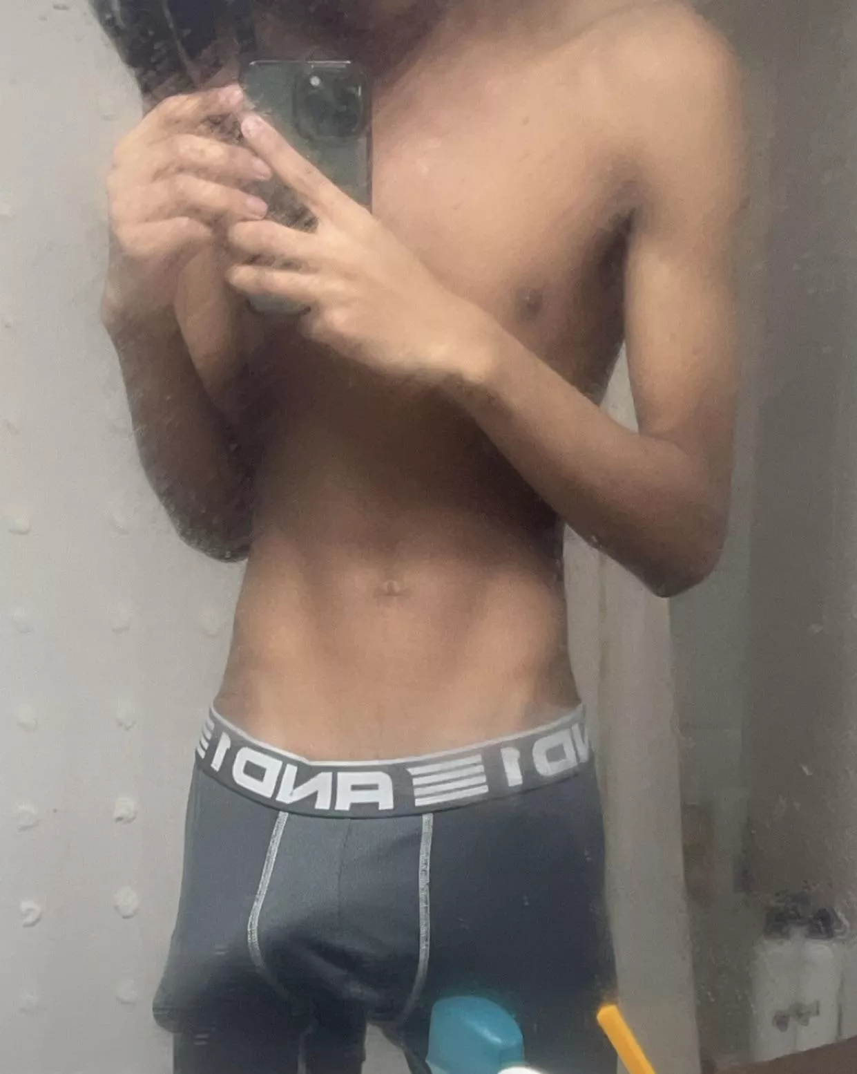 into skinny guys?