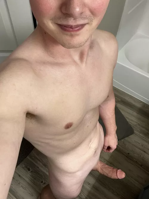Jumping in the shower. Pms open
