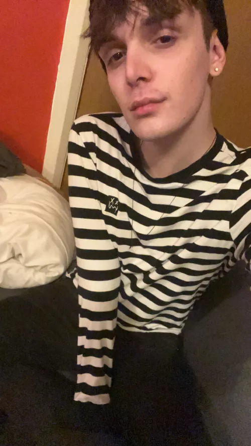 Just been through a breakup, need some love lol