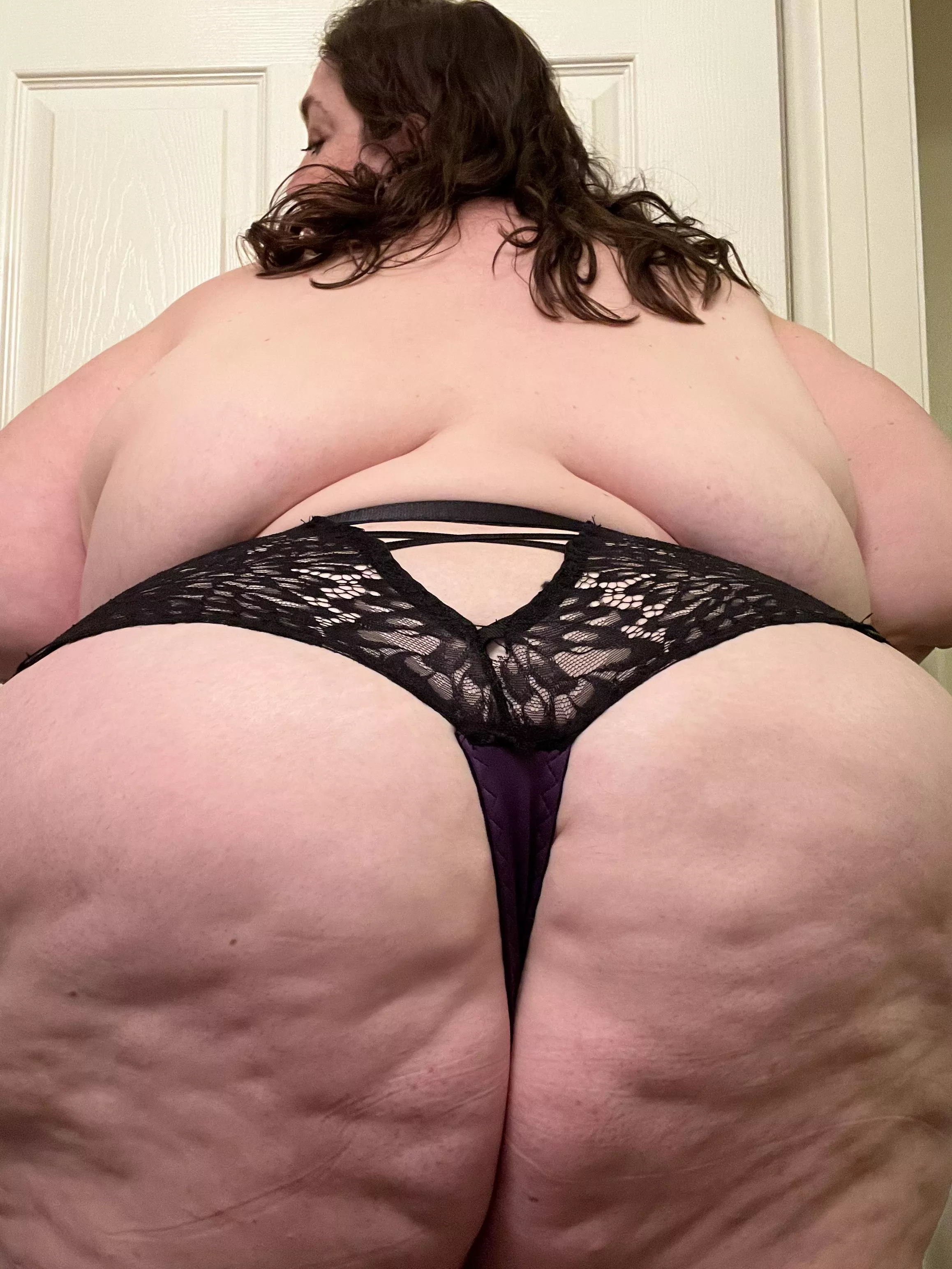 Life is uncertain. Eat dessert first.