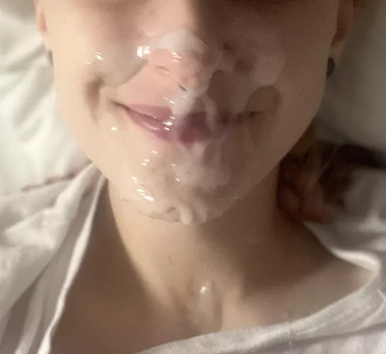 my face is so much prettier when it’s covered in cum…