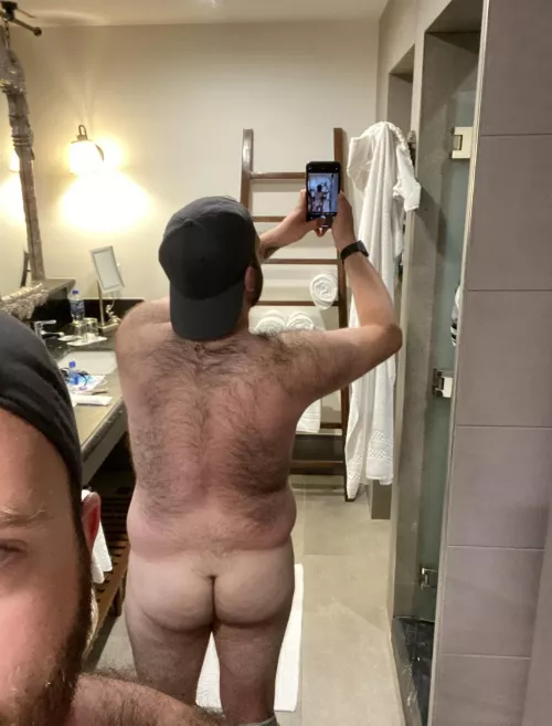 Since the last one was well received, here is another shot of my back