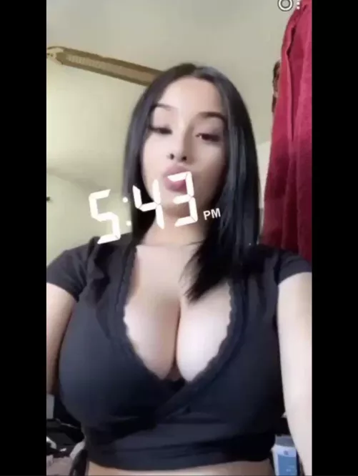 Someone find me her name please